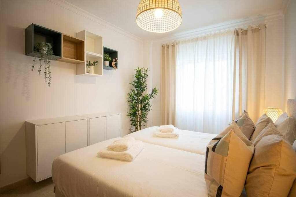Modern 3Br Apt W/ Lg Terrace, Bbq, Ac & Parking Тавира Екстериор снимка