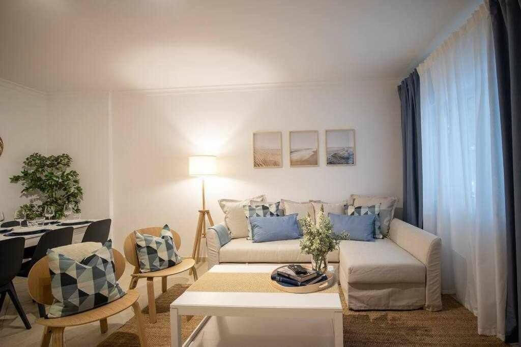 Modern 3Br Apt W/ Lg Terrace, Bbq, Ac & Parking Тавира Екстериор снимка