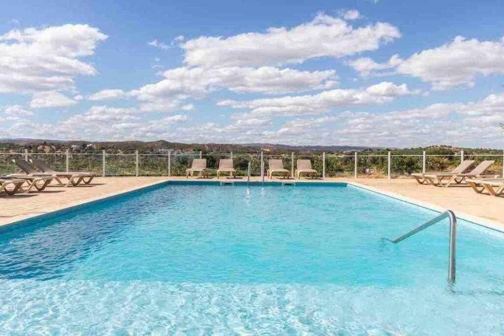 Modern 3Br Apt W/ Lg Terrace, Bbq, Ac & Parking Тавира Екстериор снимка