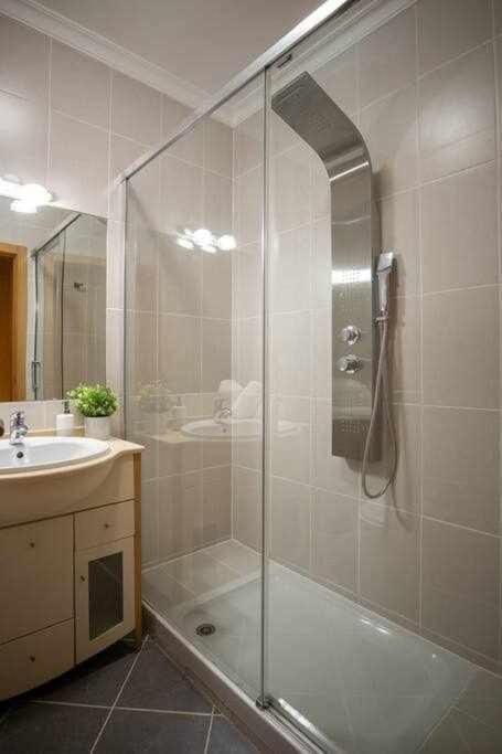 Modern 3Br Apt W/ Lg Terrace, Bbq, Ac & Parking Тавира Екстериор снимка